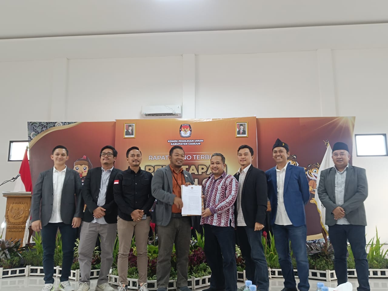 kamis, 6 Februari  2025